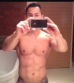 singaporesupreme:  800 notes for full nude videos from stripping, nipple play, pit and cum at the end. Do not private me for trading  