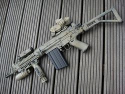 bears-for-the-bear-god:  cdn-apex-predator:  weaponslover:  FN FAL SBR with ELCAN optic and IR laser  @bears-for-the-bear-god. Don’t look   This is honestly one of my goals