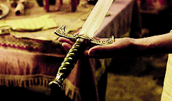 talesofnorth:  Legend of the Seeker meme || three magical objects || ii. the Sword of Truth