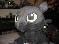 now he can toothless while he toothless