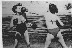 ratak-monodosico:  Punch to the nose, circa 1950s 