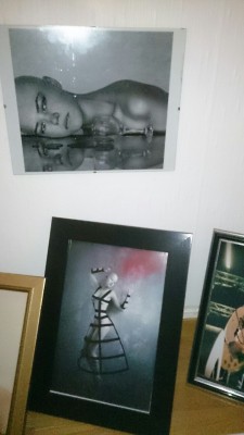 Daria Endresen who I bought these lovely art from is finally on Tumblr.Check her out!!http://dariaendresen.tumblr.com/(sorry bout the crappy phone image quality)