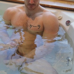 yummyhairydudes:  For MORE HOT HAIRY guys-Check