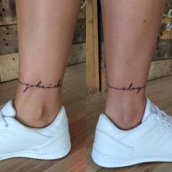 #Tattoo #Tatu #tatuaje #tattoos #letras #lettering #linea #line #tobillo #nombres #names #black #venezuela #lara #barquisimeto