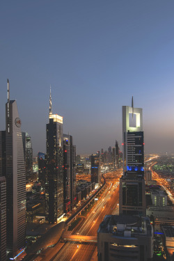 luxeware:   Dubai Skylines | Source | LW  