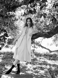 senyahearts:  Barbara Palvin by Derek Henderson in “Super Natural” for Vogue Australia, June 2015 