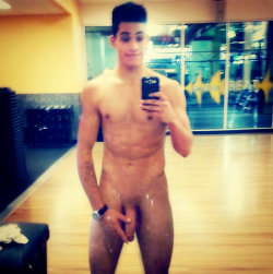 famous-skin:  male—erotique:  Marvin Cortes Nude 