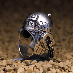 gaksdesigns:  R2-D2 Ring