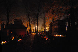 lamus-dworski: Powązki Cemetery in Warsaw, Poland during the days of All Saints and All Souls. Photography © Kuba Bożanowski.