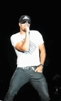 male-and-others-drugs: Luke Bryan