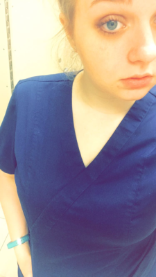 sexonshift:  Bored at work(;#submission #nurse #scrubs#onoff   Sure a few of us could entertain you 😄