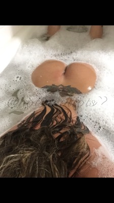 Big booty bathing