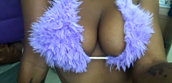 yobootyassgirl:  my fuzzy bra came 😍
