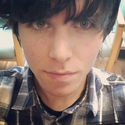 onision:  Listening to the guy from Spring Breakers talk to the guy from Spring Breakers while sitting next to his girlfriend who is bound to give birth to the guy from Spring Breakers.  Ermagurd those eyes though..