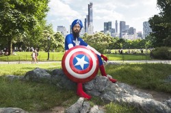 dytabytes:  And why not a Sikh Captain America? Vishavjit Singh got into a Captain America and went on a trip through New York to challenge the way that people think about superheroes and Sikh people both.  I was striking a few poses in my superhero