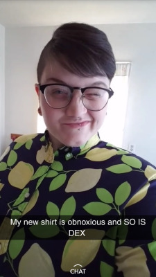 When you execute the screenshot just right, ft. @gang-vocals, and his dashing new citrus shirt *chefkiss 😘*