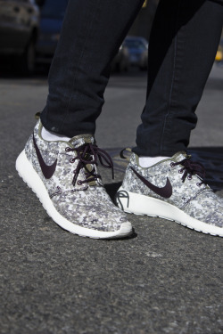 getyourtitsoutlove:  these roshe are beautiful omg 