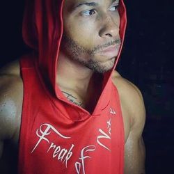 dominicanblackboy:  Sexy gorgeous red muscle