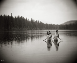 daveaharonian:Thumbelina and Meone,  Rossland