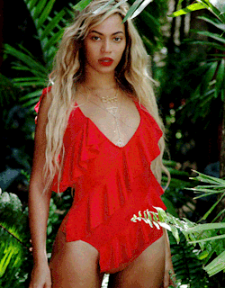 fuckyesbeyonce: She from the jungle..