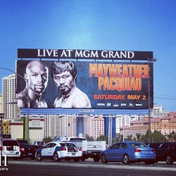 boxinghype:  Who wins @floydmayweather or  @mannypacquiao? via @connelloutdoor