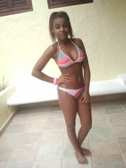 I-Love-Black-Girls:  15Yo Busty Dominican Teen Denisa Mejia