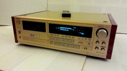 cassetteplayers:  Aiwa XK-S9000. Great sounding and in almost mint condition. Everything works including FF, RW, Play, Record, Meters, all Lights and Switches. Included in sale is copy of owners manual, cables, blank tapes, remote control and factory