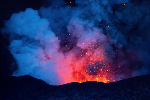 nubbsgalore:  photos of a volcanic eruption porn pictures