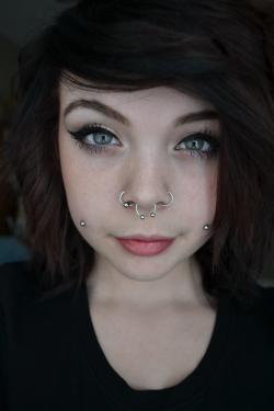 masturbaiting:    idk i hope tumblr doesn’t fuck up the quality again w/e cheek piercings lets do it   
