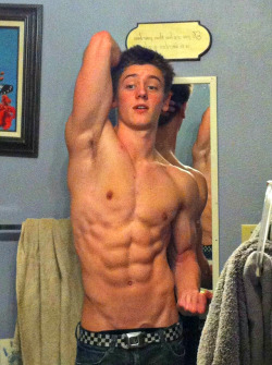 pocketgay:  Where do guys get all these abs?