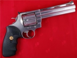 45-9mm-5-56mm:  gunrunnerhell:  Colt Anaconda A large .44 Magnum revolver that is part of Colt’s legendary snake-series of revolvers. Same basic rough estimate of barrel length based on the number of ribs along the barrel, in this case this one has