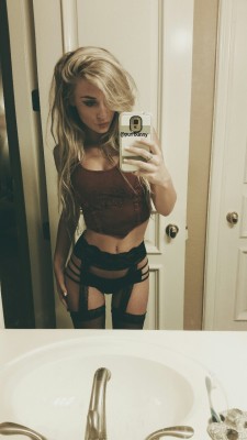 l4dyboner:  mydirtylifestories:  purrbunny:  wearing @shopfeverdream bottoms &amp; stockings, I love how it goes up to your tummy ♡  Very very sexy outfit  omfg neeeeeeeed those in my life 