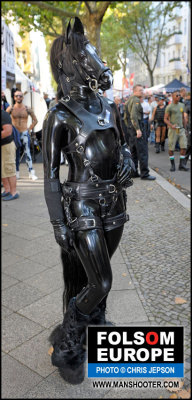 nighty-horse:   Well, past weekend was a blast. Attended the Folsom Europe Street Fair full of kinksters and friendly people. Was even able to dress up in my rubber suit again as the weather allowed it. And of course I also got to do what horses do @