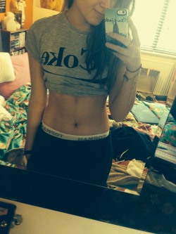 Youcouldbemy-Sanity:  Thought It Was About Time I Changed My Belly Button Ring ✌️