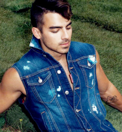 simon-jaces:  jonasgalaxy:  Joe Jonas outtakes from the new issue of Notion Magazine out today. +   @butthegagis what a gay icon wow 
