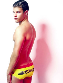 (via Eric Mor | Shirtless Pics | Shahar Roth | Male Model | Tel Aviv | Underwear | homorazzi.com)