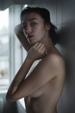 bentphoto:  Model: Johanna Stickland http://johannastickland.tumblr.com/ 