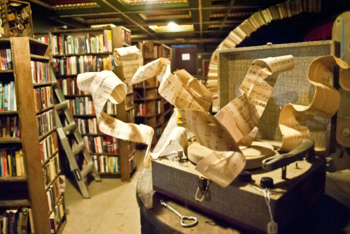 coolthingoftheday:  The Last Bookstore in Los Angeles, California.  Wave goodbye…