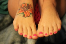 babydolls-feet:  Pretty In pink pt.1