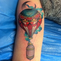 darylwatsontattoo:  Bit warped on the back of arm but really enjoyed this, thank you Georgia! Would love to do more hot air balloons! Email dundee@tattoo-scotland.com for bookings :)