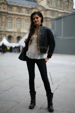 Vs-Angelwings:  Paris Fashion Week- Isabeli Fontana