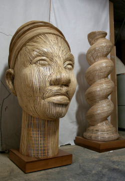 asylum-art-2:  Towering wooden renaissance-style sculptures  Manolo Garcia  works out of his shop in Valencia, Spain, constructing sculptures of  epic proportions fashioned after renaissance-era portraits, sculptures,  and ornaments. Referred to by Garcia