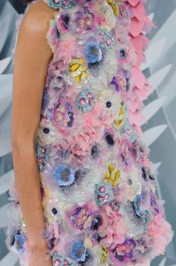 mulberry-cookies:  Chanel Spring 2015 Haute Couture (Details)