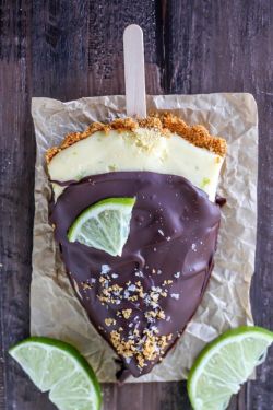 apple-pie-thighs:  intensefoodcravings:  Frozen Key Lime Pie on a Stick | Baker by Nature  Holy fuck
