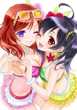simplykasumi:  My favorite Love Live! Pairing. Nico Maki &lt;3 (: Credit goes to Ooshima Tomo from pixiv. Amazing artist, show your support ^^ 