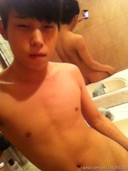 east-asia-guys:  Soft abs, continued.You