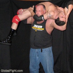 wrestlerswrestlingphotos:  a huge musclebear