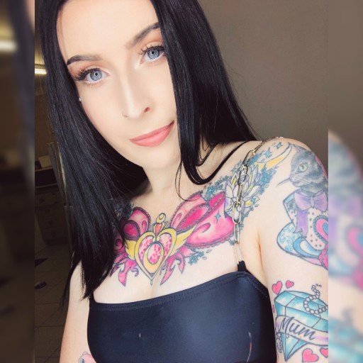 spookyqueen:  Why do dudes only send nudes when they are horny or jerking off or something? I send nudes anytime I’m feeling cute and I don’t think you have to jerk off to it, just appreciate my nudity, maybe I want to appreciate your’s too. Light