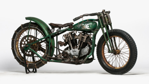 Porn Pics steamxlove:Antique Motorcycles up for auction,
