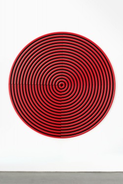 museumuesum:  Ned Vena Untitled, 2013 Polyurethane and rubber on linen, 72 x 1.5 inches 
